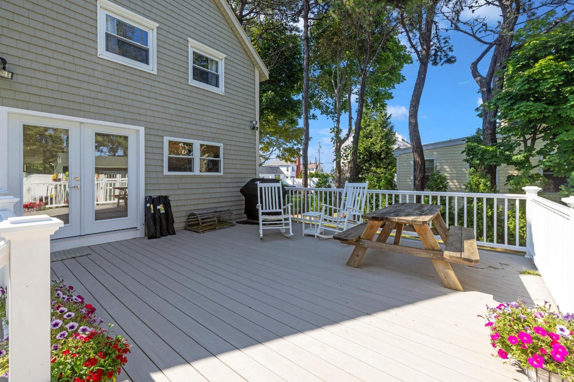 Pine Point Beach House With Deck, Fire Pit & Porch Scarborough Eksteriør bilde