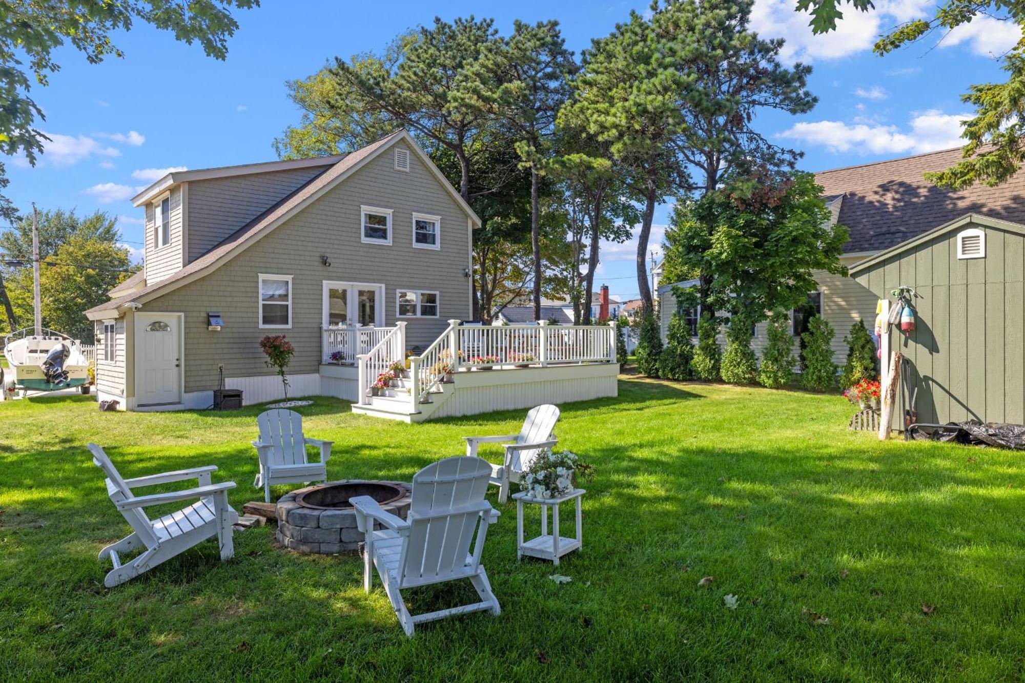Pine Point Beach House With Deck, Fire Pit & Porch Scarborough Eksteriør bilde